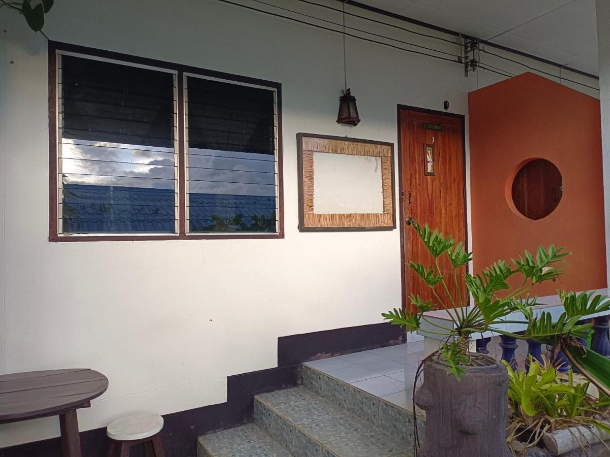 Sunny Tayai Hostel Пай Экстерьер фото